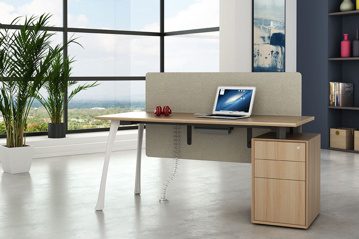 office_corner_desk-BANNER-SOHO_FP-3.jpg