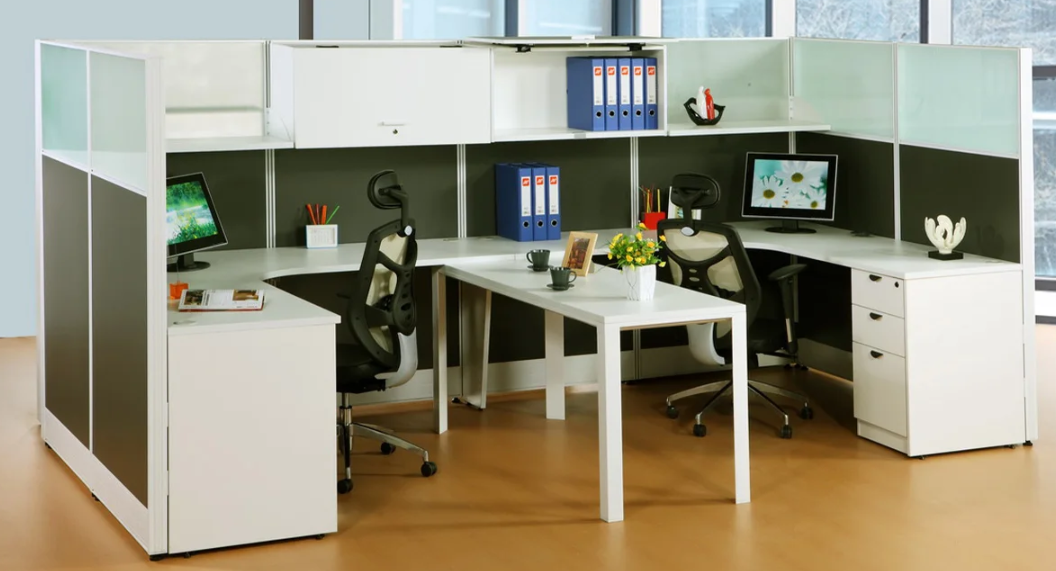 call center workstation with mid-height partitions