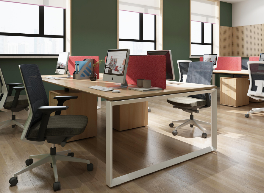 Revitalizing Office Spaces: M&W Modular Office Furniture Guide
