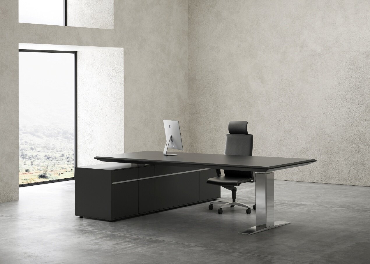 height adjustable standing desk