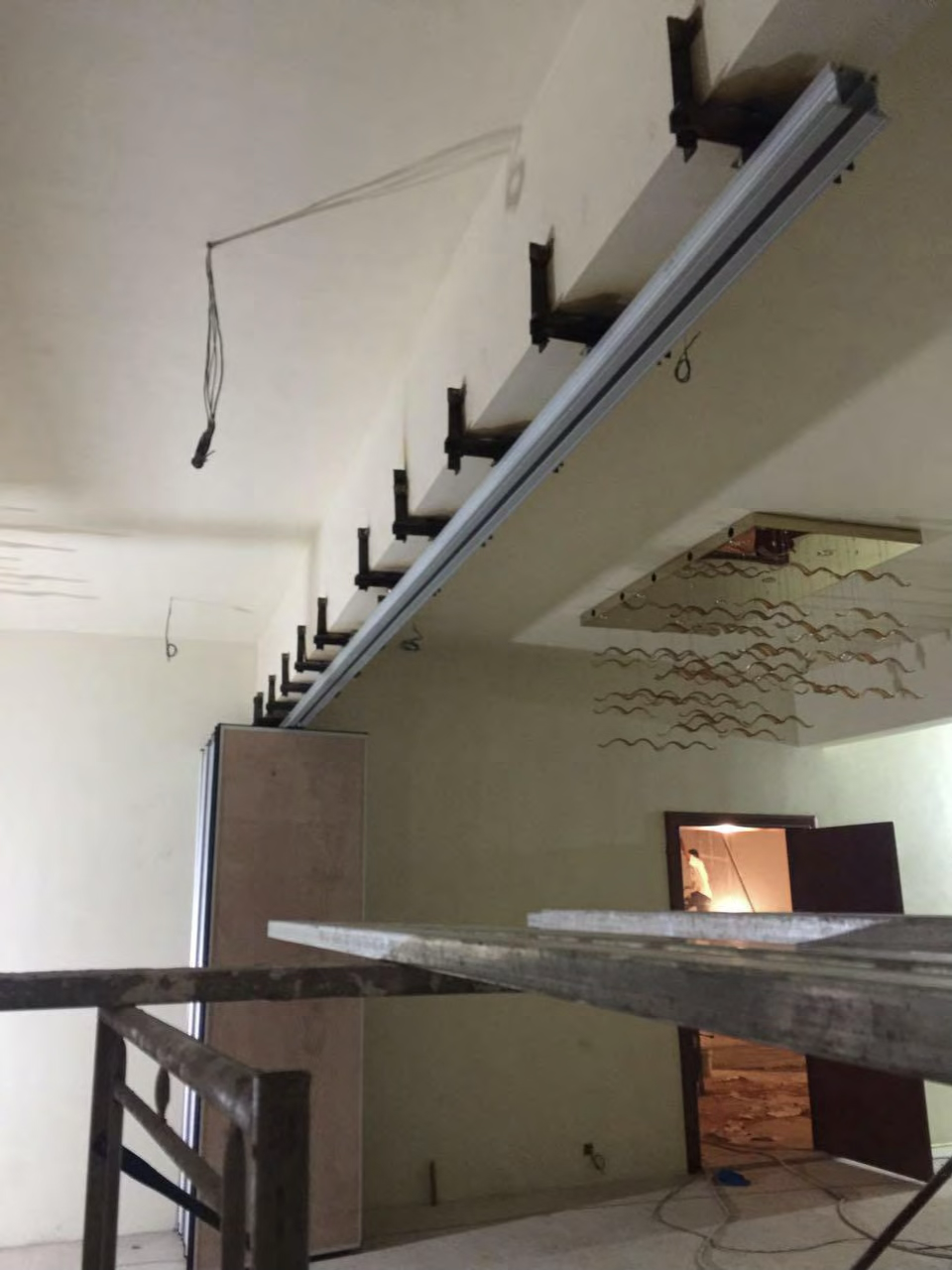 Details of M&W Office Movable Partitions