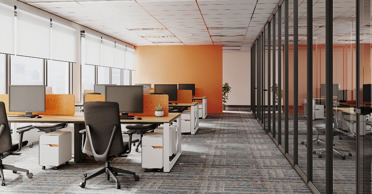 office-space-layout-with-adjustable-desks