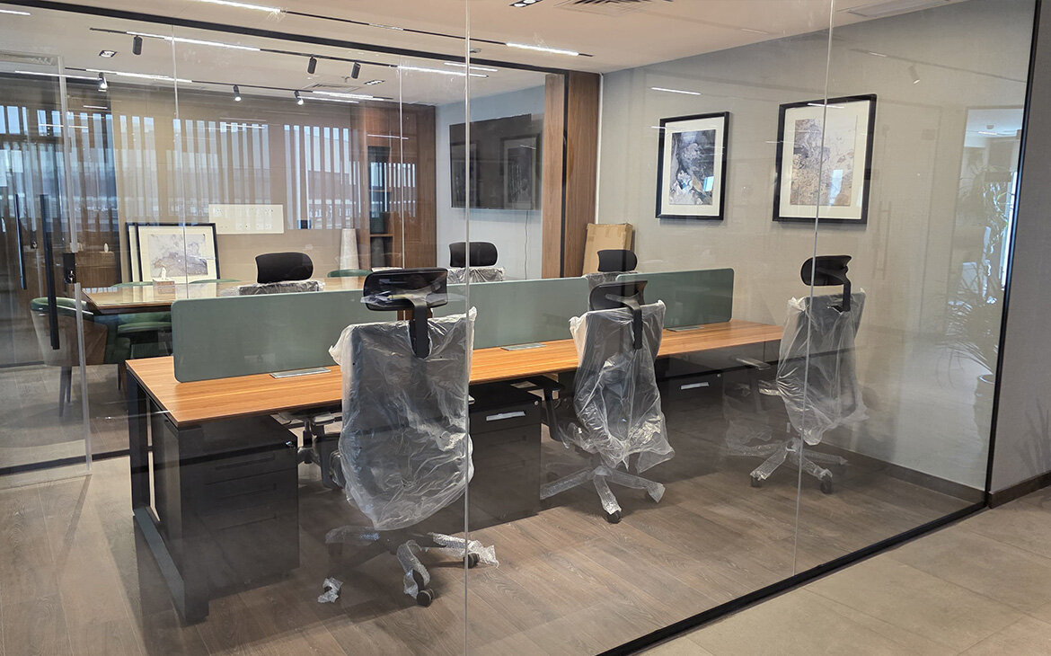 Kuwait_Office_Screen_Workstation_Project_(4).jpg